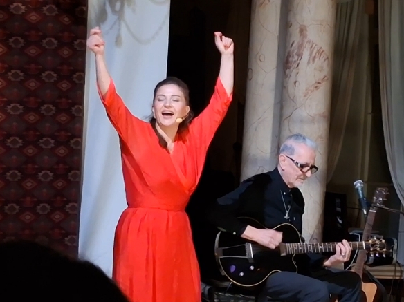 Still from Любовь - Это жизнь —